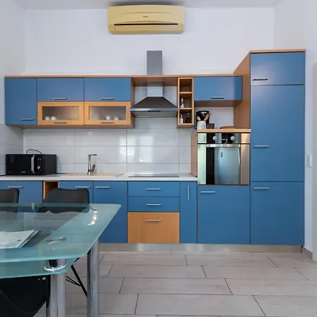 Maca & Apartment Trogir