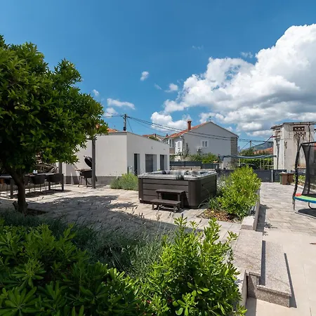 Apartment Maca & Trogir