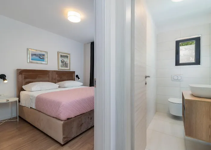 Apartment Maca & With Heated Pool Near 50m *