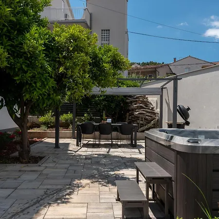 아파트 Maca & With Heated Pool Near 50m *