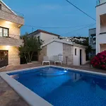 Maca & With Heated Pool Near 50m *