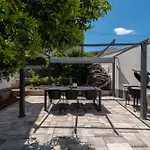 Maca & With Heated Pool Near 50m * Trogir