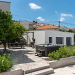 Maca & With Heated Pool Near 50m Lägenhet Trogir