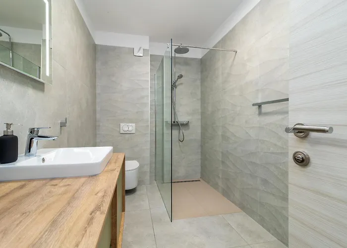 Maca & With Heated Pool Near 50m * تروغير