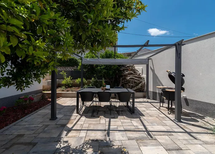 Maca & With Heated Pool Near 50m * تروغير